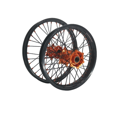 Op maat gemaakte 18 inch anodisatie zwarte aluminium legering motorfiets wielen velgen en wielen sets